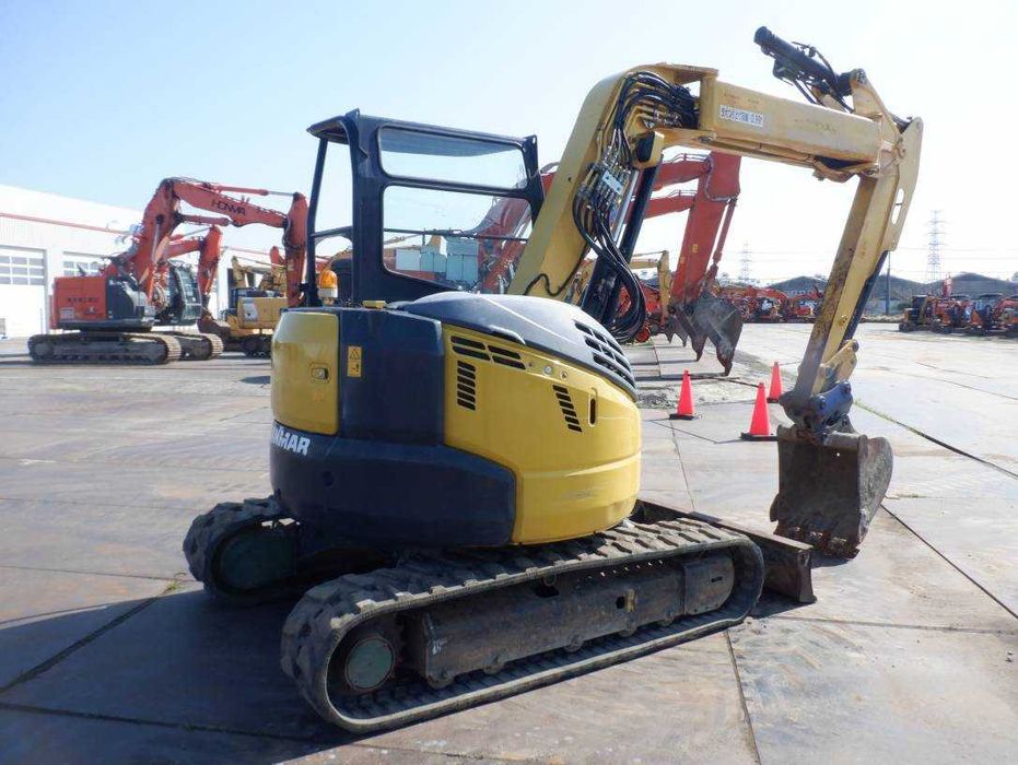 Экскаватор гусеничний YANMAR B60U