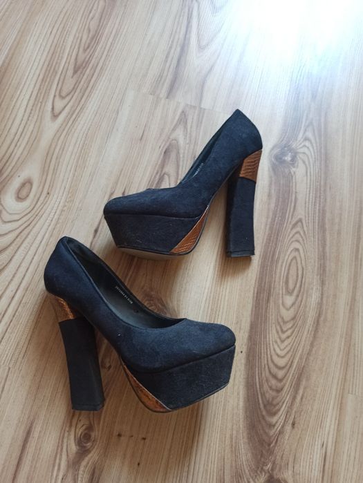 Czarne czółenka new look 38 zamsz złoty