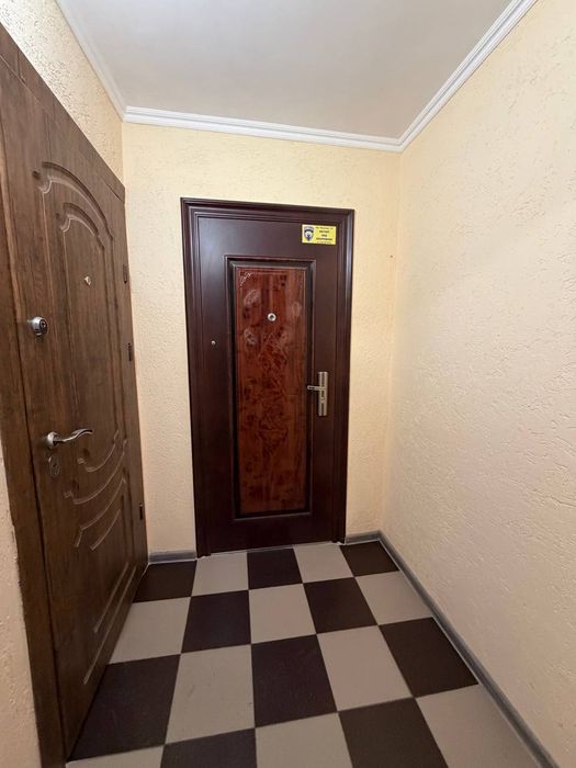 Продам 3-к квартиру в центрі міста