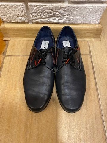 Buty skórzane granatowe