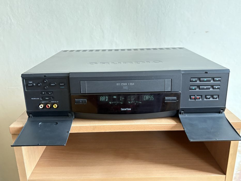Magnetowid Grundig GV 440 VPS