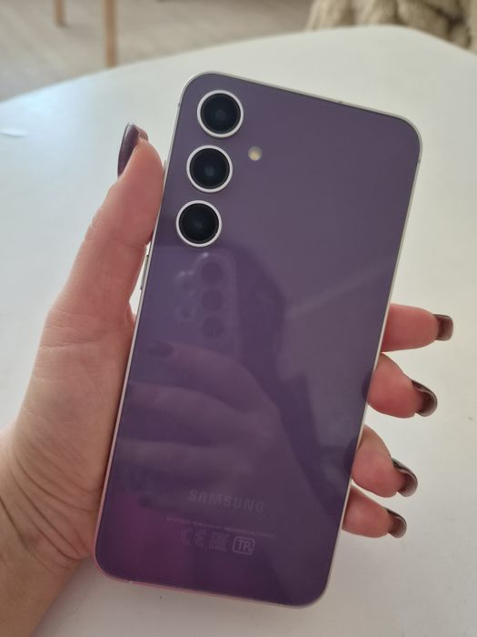 Смартфон Samsung S23FE 256 гб