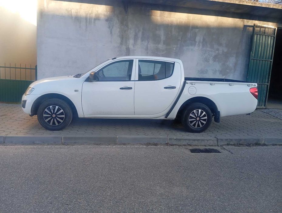 Mitsubishi L200 4x2