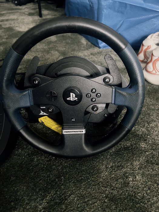 Thrustmaster T150 usado