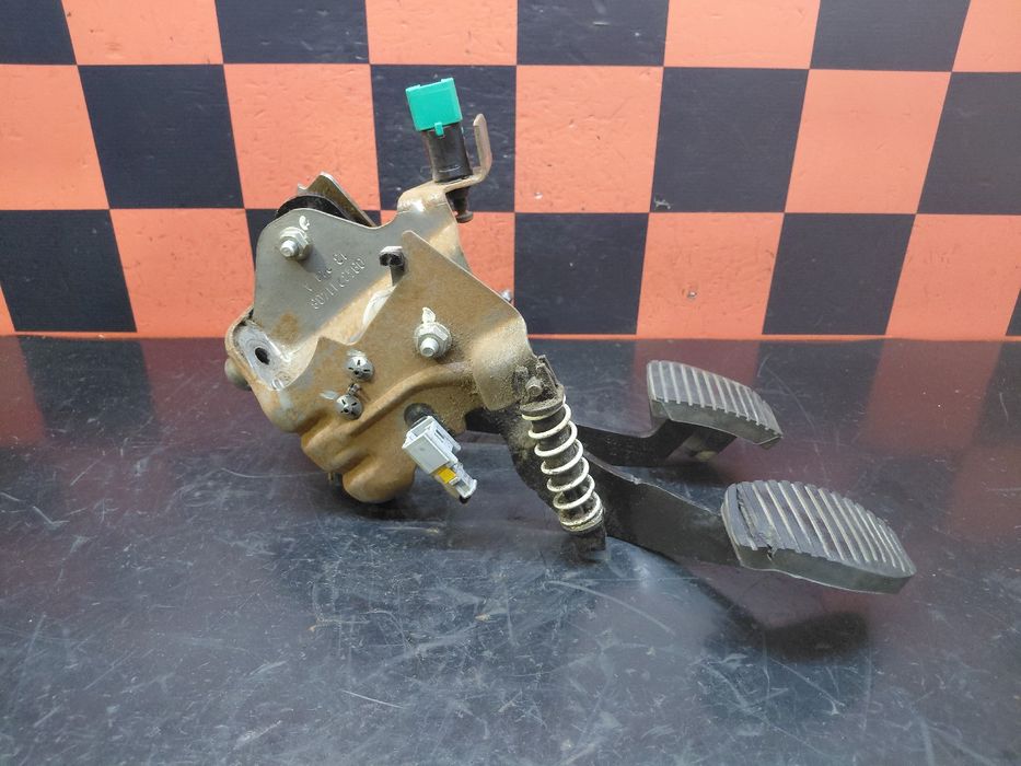 Pedal da embraiagem CITROËN Berlingo (B9)