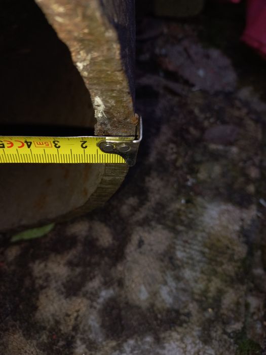 Продаю трубу металеву