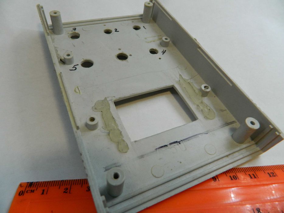 Передняя часть корпуса от металлоискателя