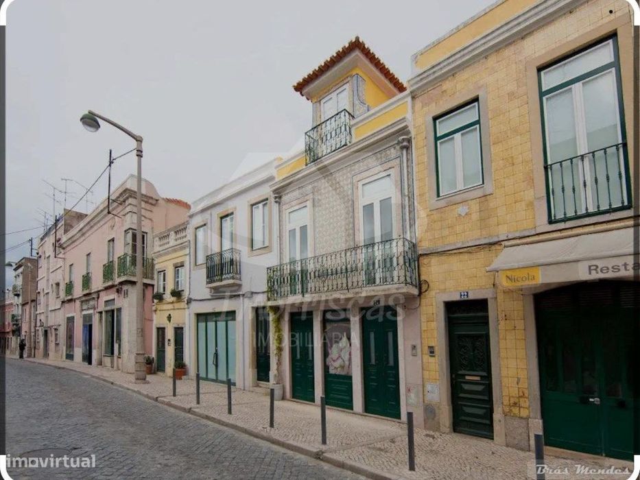 Restaurante para trespasse ou cedência de quotas no Lumiar