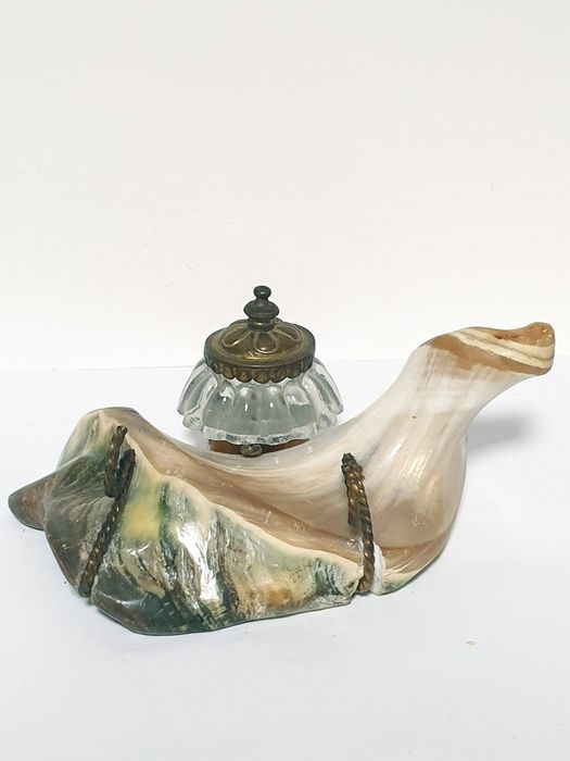 Lindo pequeno antigo tinteiro francês Palais Royal