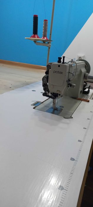 Швейна машинка промислова