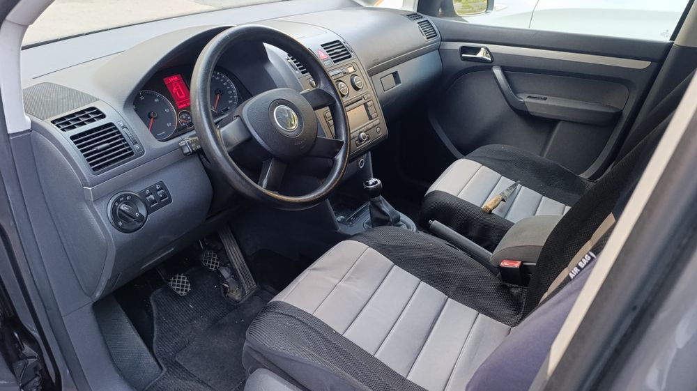 VW Touran 2006, дизель 2.0