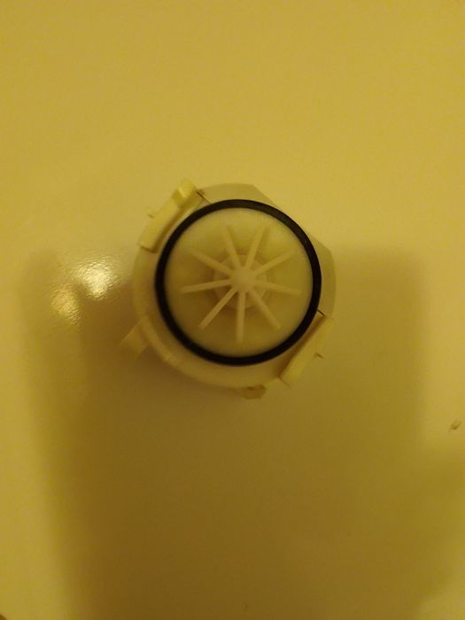 Pompka odpływowa zmywarki Bosch)Siemens.