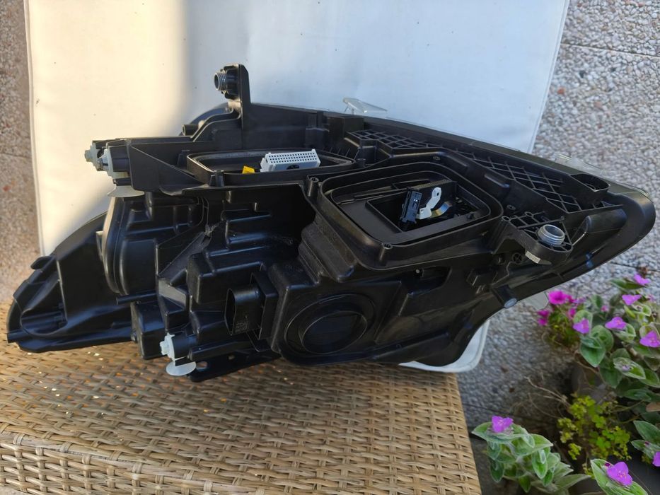 Farol direito Mercedes Vito w447 facelift multibeam led A4479068001