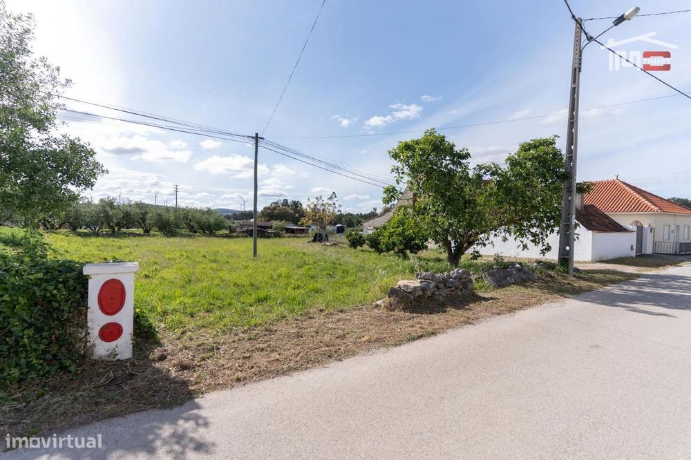 Terreno Rústico com viabilidade de construção em Casais de S. Mamed... — São Mamede, Leiria