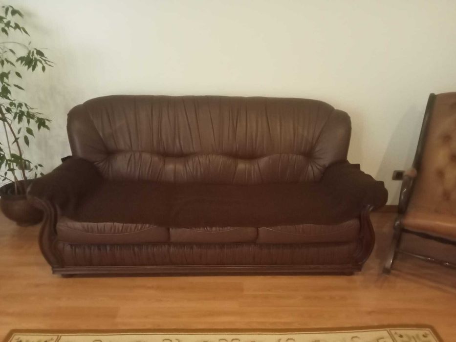 Conjunto de 3 sofás + mesa de centro  - estilo clássico - Usado - pele sintética
