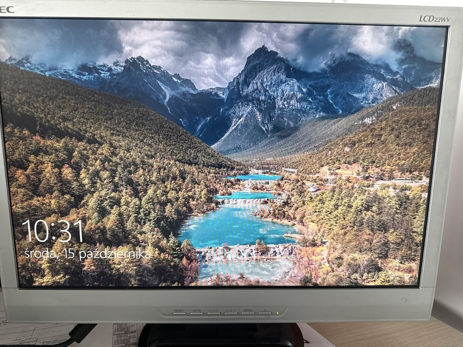 Monitor 22 cale NEC LCD22WV-BK