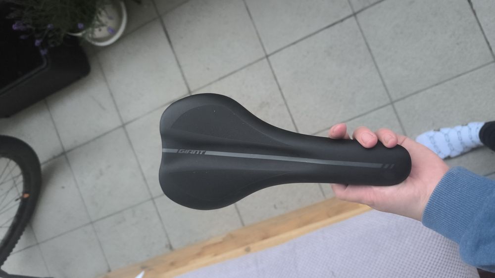 Siodełko rowerowe nowe Giant sport