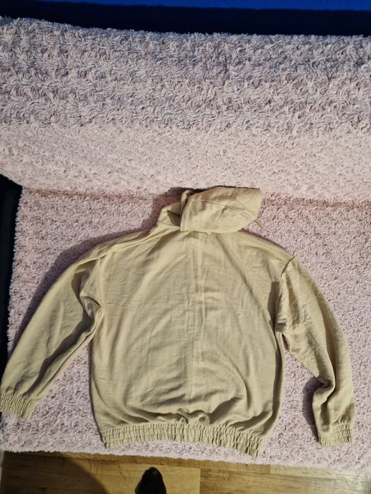 Ładna bluza beżowa na zamek kaptur rozm S