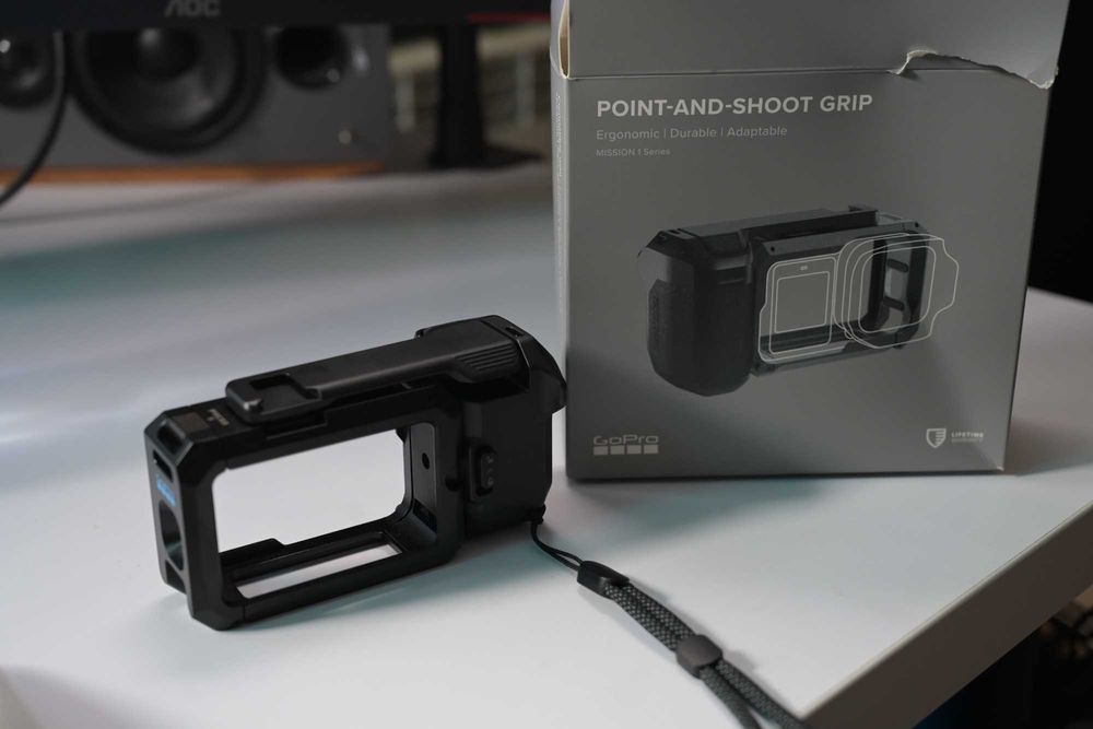 Gopro Mission 1 Point and Shoot GRIP