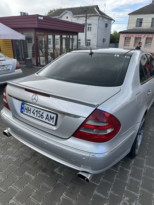 Продам Mercedes-Benz W211 E320 3.2 бензин.
