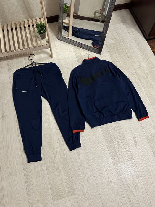 Nike Drill Tracksuit F.C. Libero Спортивний костюм оригінал спортивный