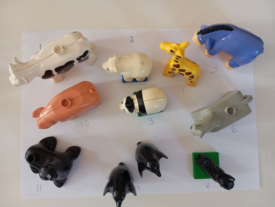 Peças Lego animais e figuras