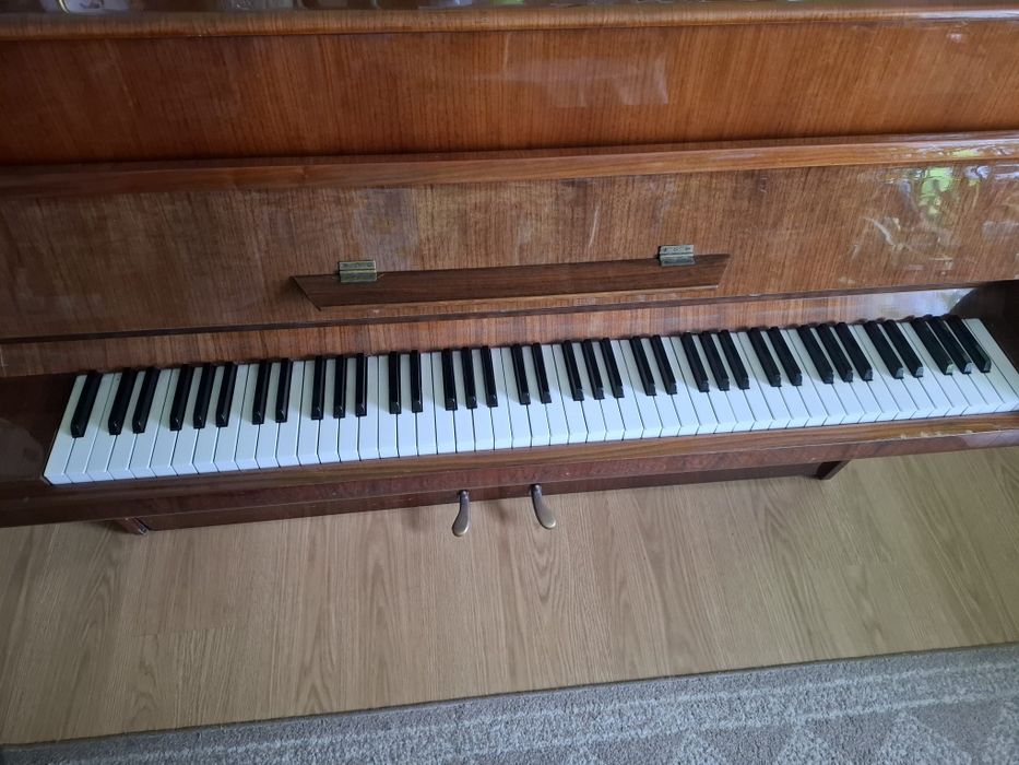 Sprzedam stare pianino
