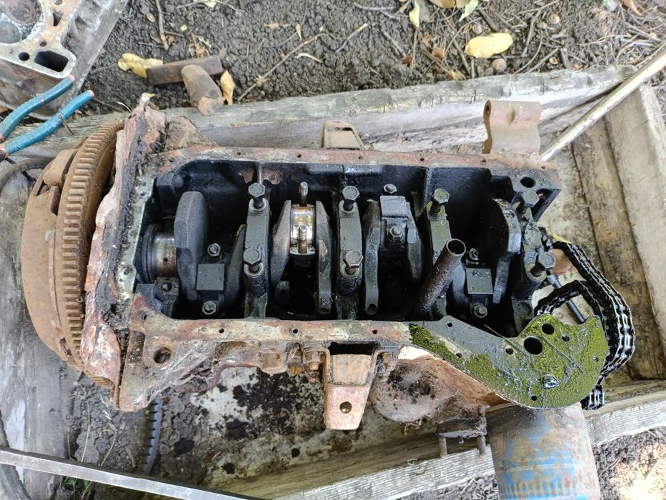 Продам двигатель ваз-21013