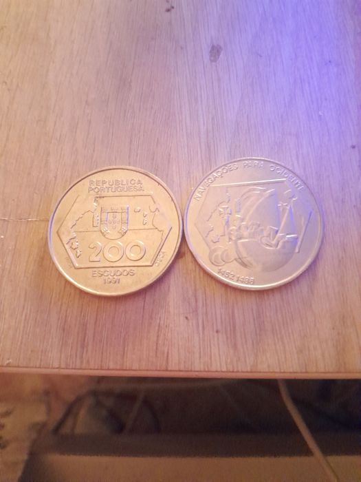 Moedas de 200 escudos