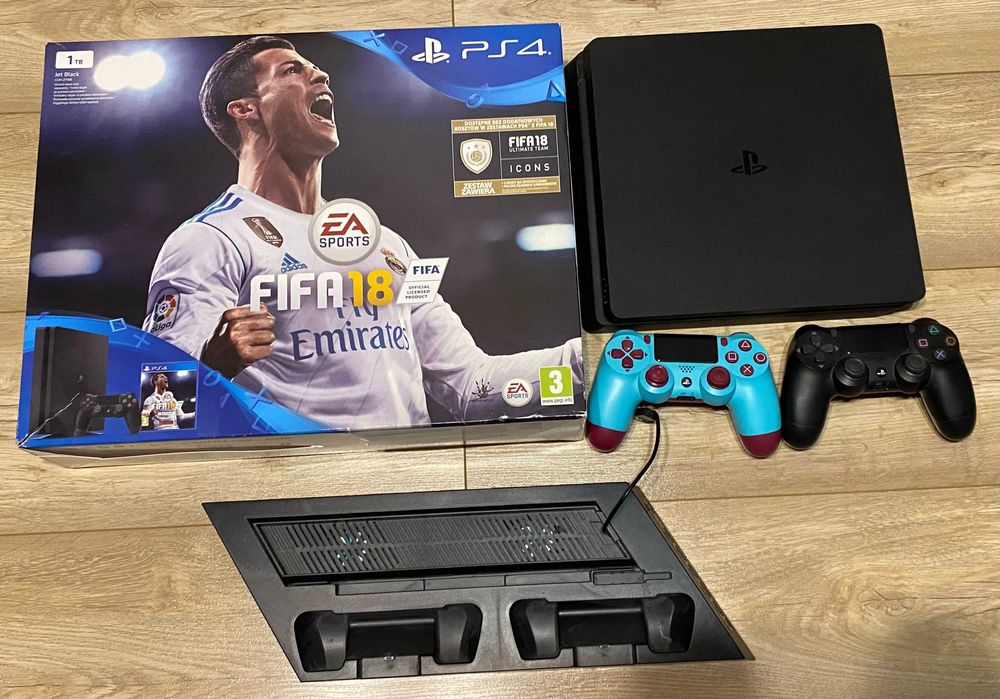 Playstation 4 slim 1TB + 2 pady + stacja ładująca + słuchawki + 9 gier