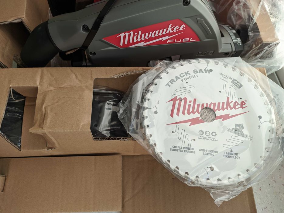 Milwaukee 2831-20 M18 FPS55-0P Aккумуляторная погружная дисковая пила