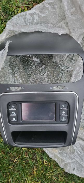 Магнітола штатна Dodge Journey