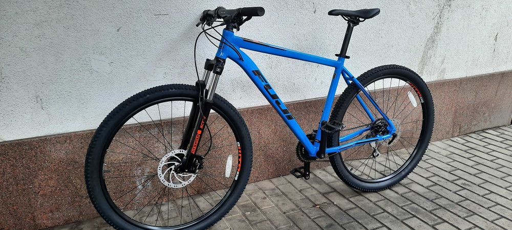 NOWY Rower Fuji NEVADA 29" 1.7 rama aluminiowa 17 lub 21 MTB Shimano