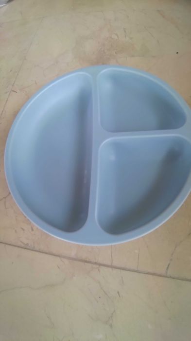 Pratinho antiderrapante e bolsa de bebé OFERTA