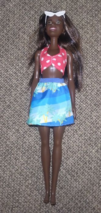 Barbie morena Mattel