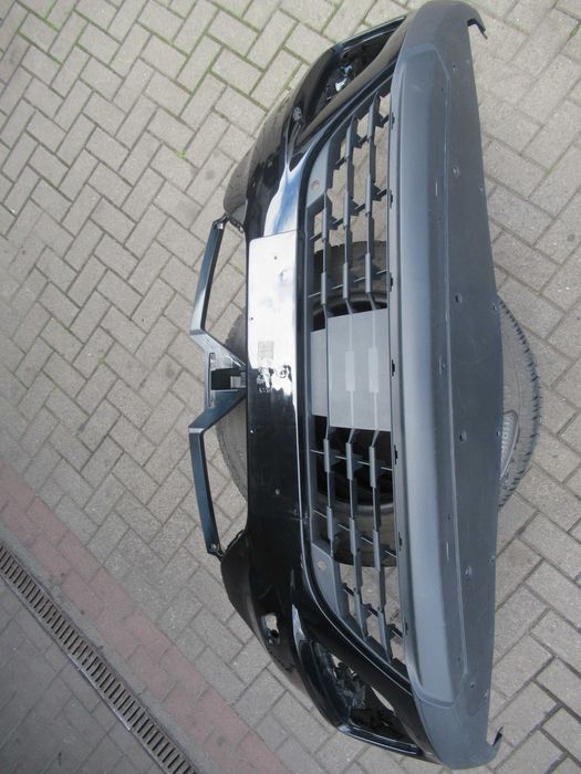 Zderzak przód Renault Arkana 4xPDC spryskiwacze