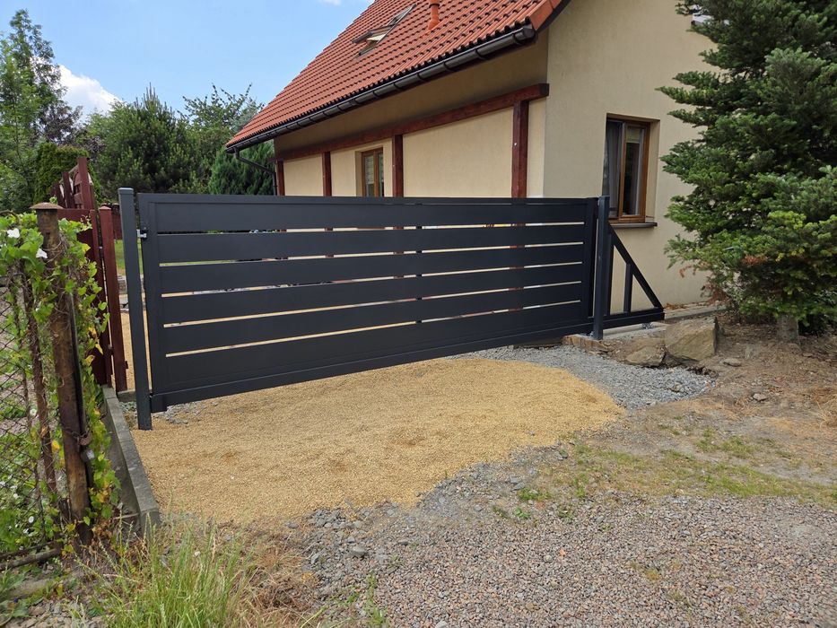 Bramy grzebieniowe, paliaadowe, furtki, przęsła