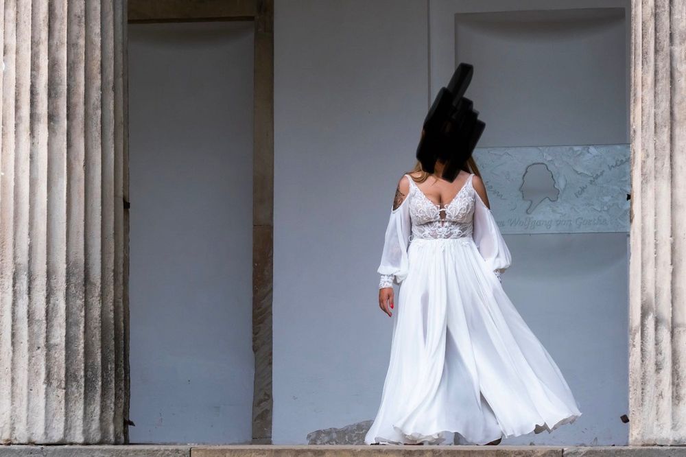 Piękna Suknia ślubna