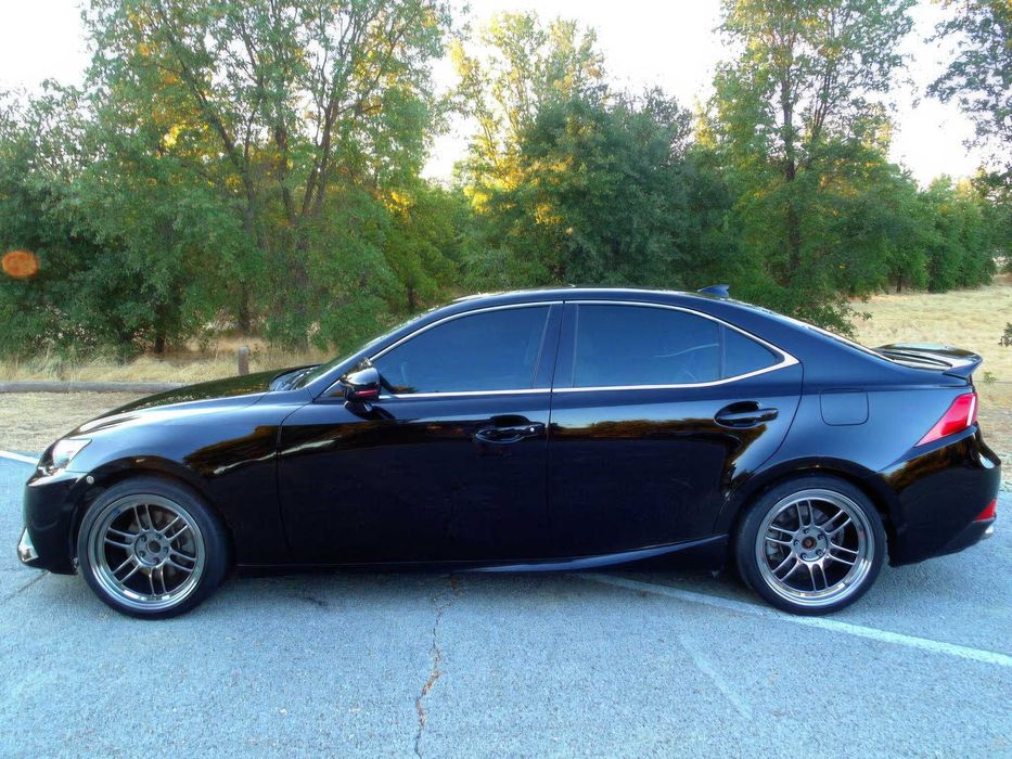 Lexus IS 250      2014