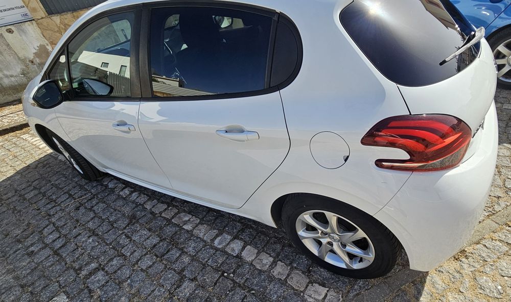 Peugeot 208 de 2015