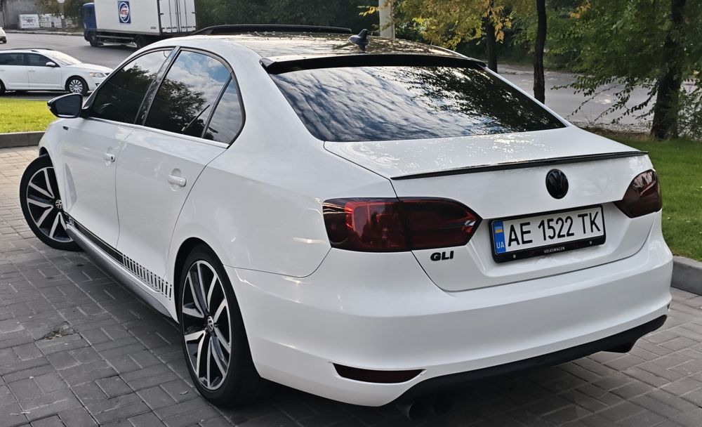 Продам Volkswagen Jetta 6 GLI