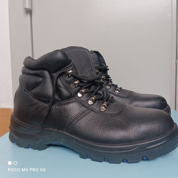 Черевики Arco. Робочі,мет. носок. 44 розміру