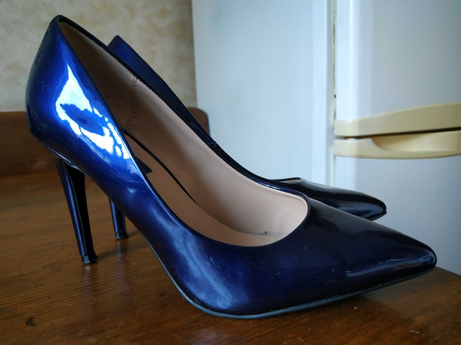 Весільні лаковані сині туфлі човники Dorothy Perkins 37 розмір 23 см
