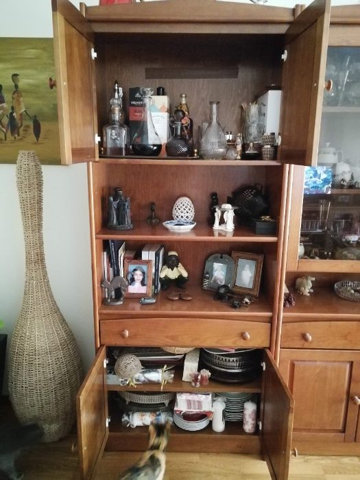 Móvel de Sala em madeira maciça de pinho mel