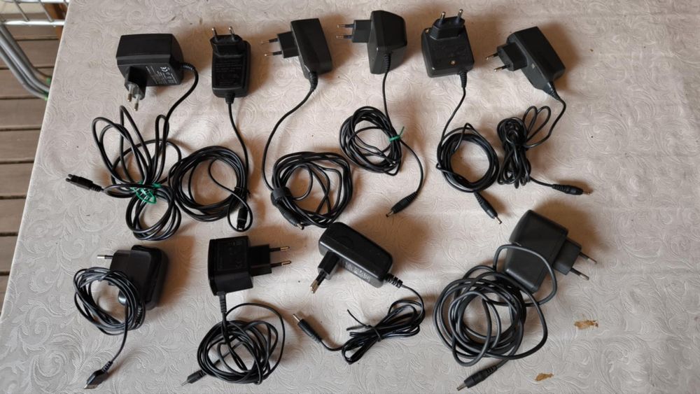 Carregadores telemóvel Nokia, Erikson, Samsung para modelos antigos