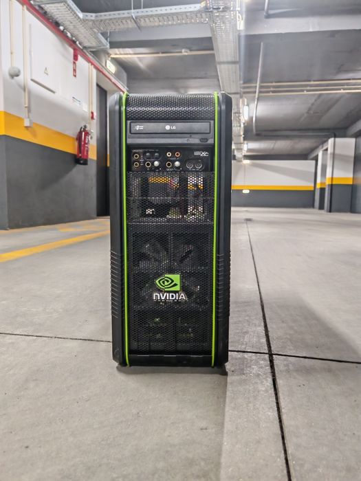 Caixa de computador Cooler master 690 II ATX Nvidia