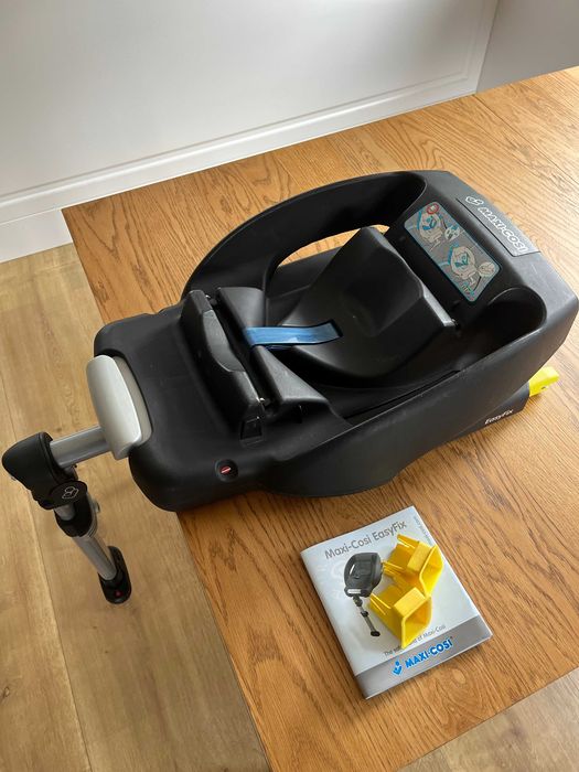 Foteliki Maxi-Cosi Tobi + Maxi-Cosi CabrioFix + baza EasyFix
