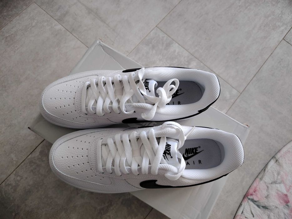 Buty białe nowe nike