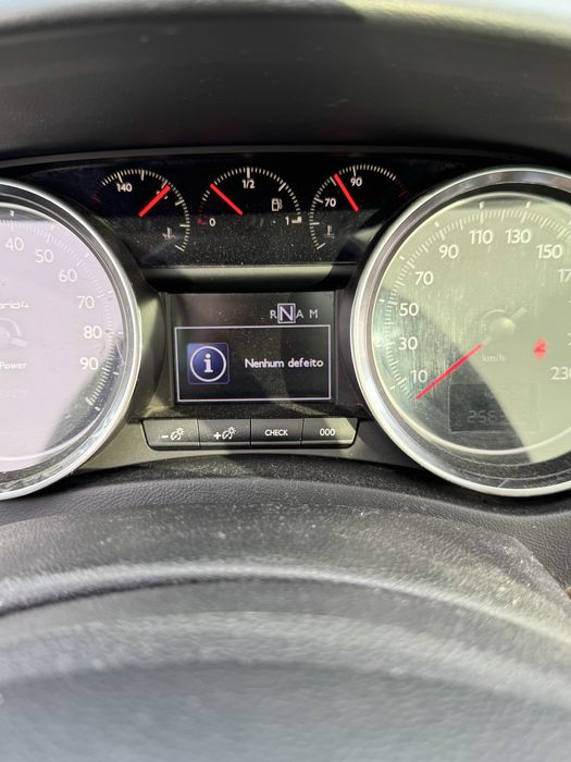 Peugeot 508 RXH 2.0 Hybrid 4 2012