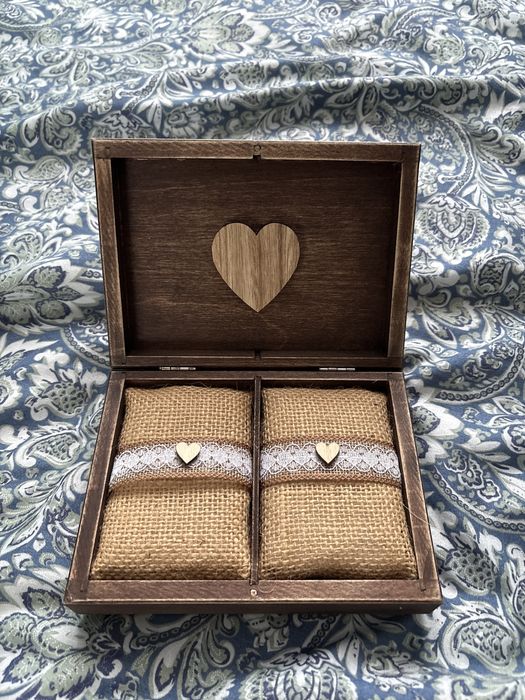 Skrzynka na koperty i pudełko na obraczki